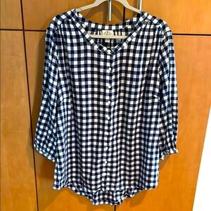 St. John's Bay Blue and White 3/4 Sleeve Boxy Blouse